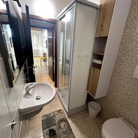 La Casa Del Barba Apartment Monguzzo